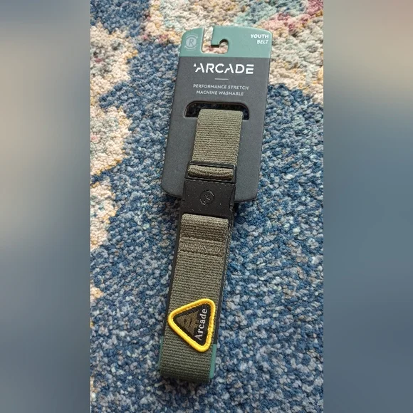 Arcade Olive Adjustable Belt - Picture 1 of 3